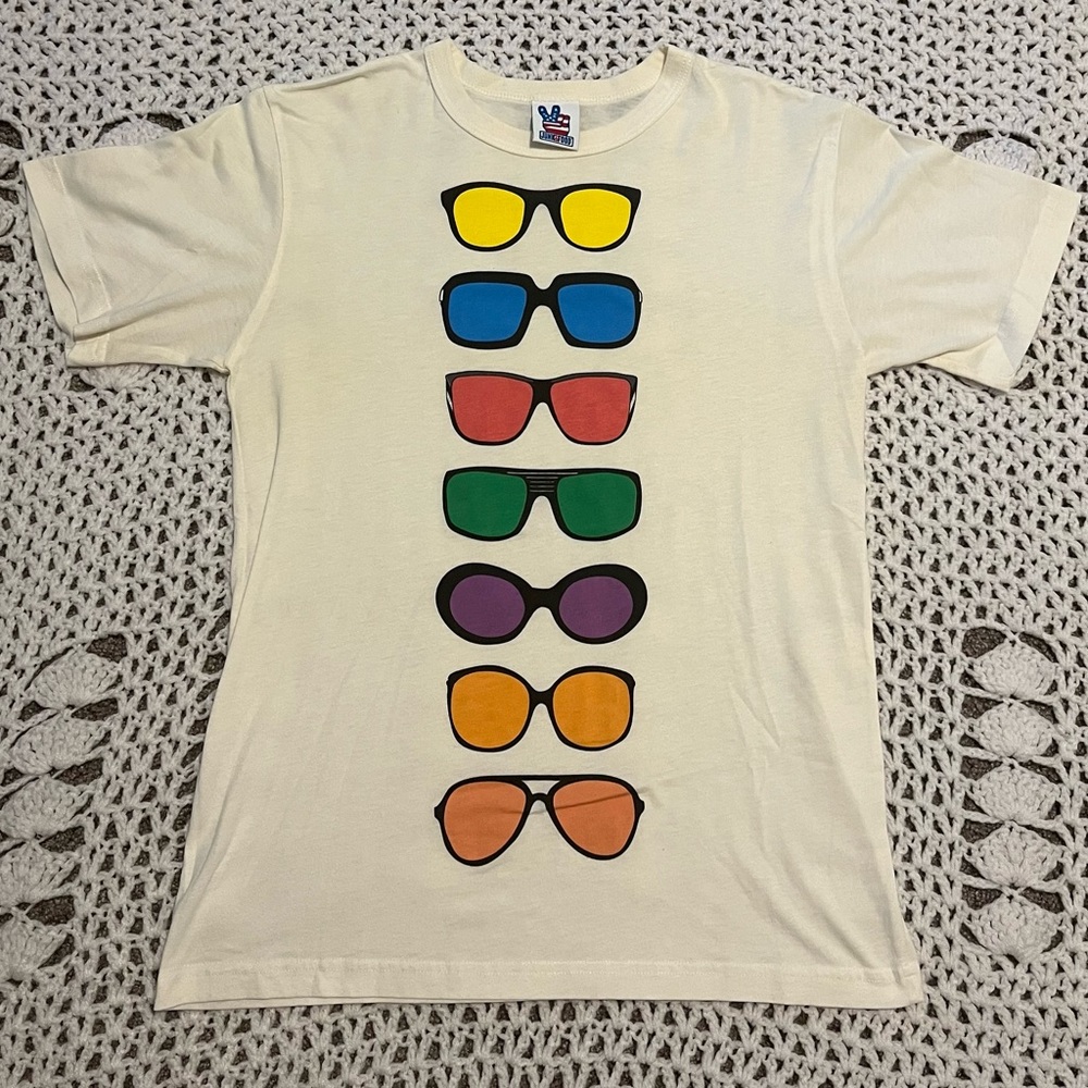 Men’s Small Junk Food Colorful Sunglasses Tee